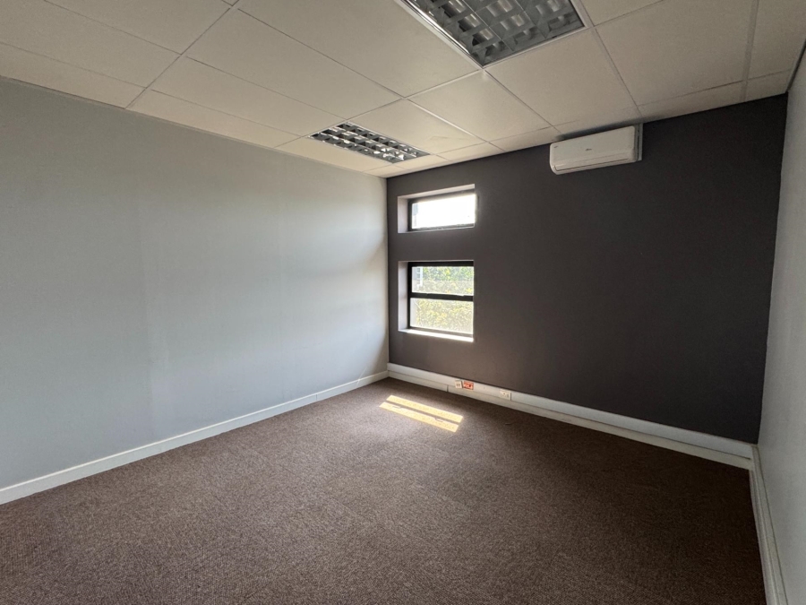 To Let Commercial Property for Rent in Worcester Western Cape